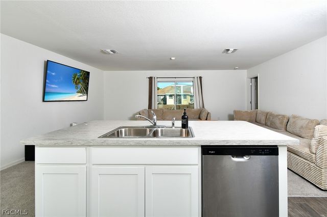 2514 19th ST SW, Lehigh Acres, FL 33976