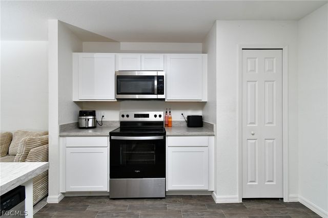 2514 19th ST SW, Lehigh Acres, FL 33976