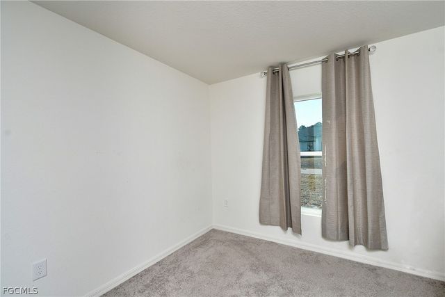 2514 19th ST SW, Lehigh Acres, FL 33976