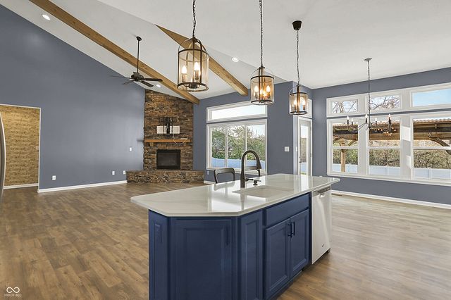 1515 W Springhurst Boulevard, Greenfield, IN 46140