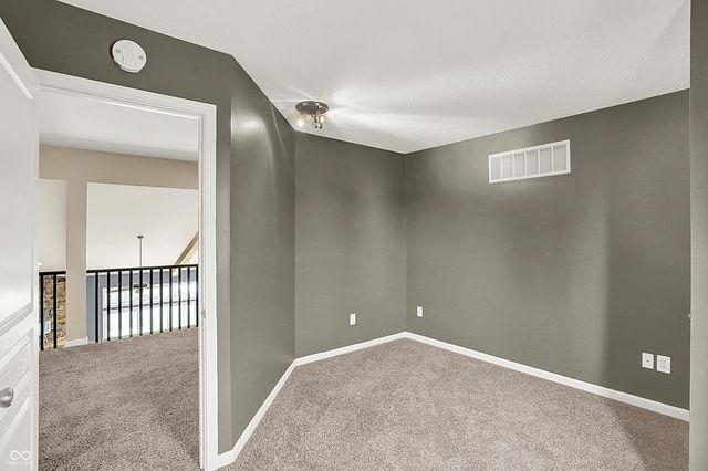 1515 W Springhurst Boulevard, Greenfield, IN 46140