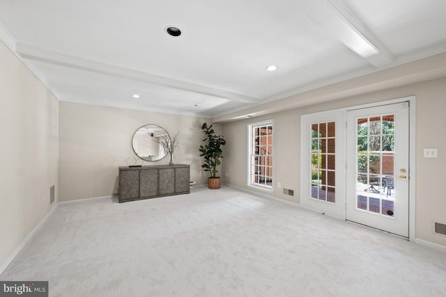 9430 TURNBERRY DR, Potomac, MD 20854