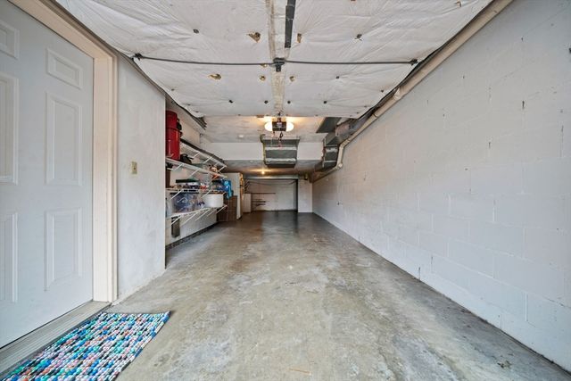 703 Sherwood Forest Ln 703, Saugus, MA 01906