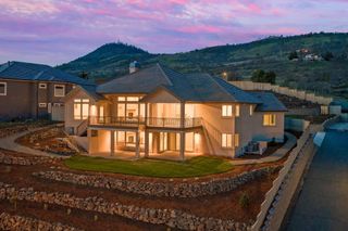 5626 Autumn Park Drive, Medford, OR 97504