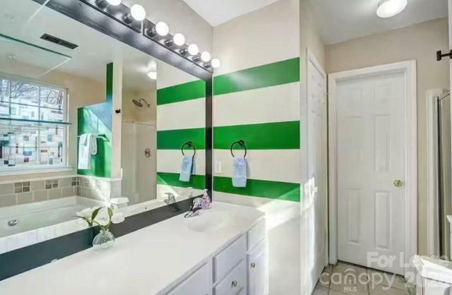 2514 Caprock Court, Charlotte, NC 28213