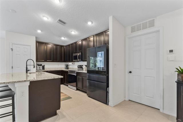 17 ULATURN TRAIL, Palm Coast, FL 32164