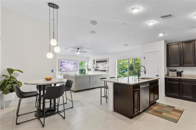 17 ULATURN TRAIL, Palm Coast, FL 32164