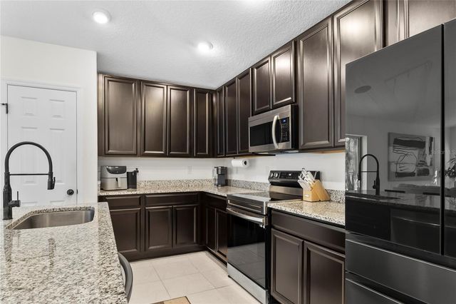 17 ULATURN TRAIL, Palm Coast, FL 32164