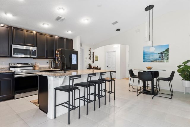 17 ULATURN TRAIL, Palm Coast, FL 32164