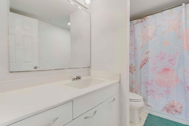 5600 N FLAGLER Drive 1001, West Palm Beach, FL 33407