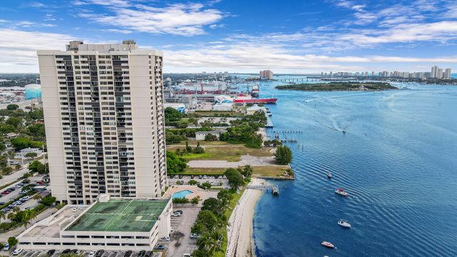 5600 N FLAGLER Drive 1001, West Palm Beach, FL 33407