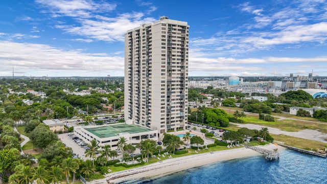 5600 N FLAGLER Drive 1001, West Palm Beach, FL 33407