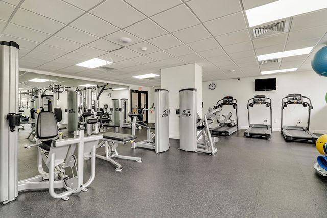 5600 N FLAGLER Drive 1001, West Palm Beach, FL 33407