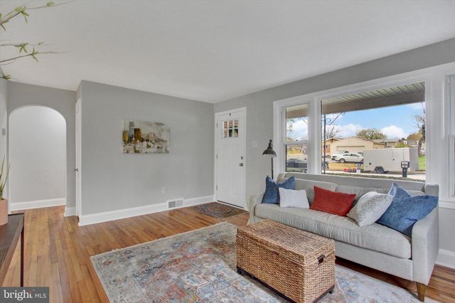 115 SHERMAN ST, Hanover, PA 17331