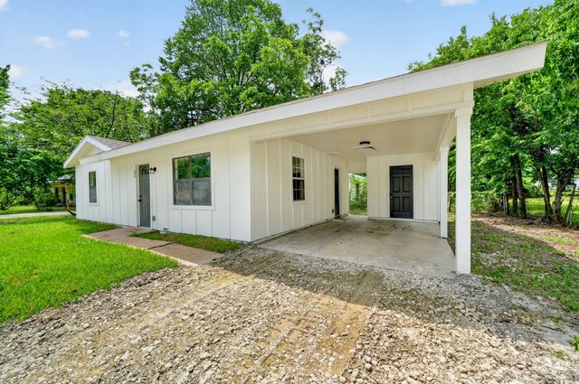 506 S Dallas Street, Kaufman, TX 75142