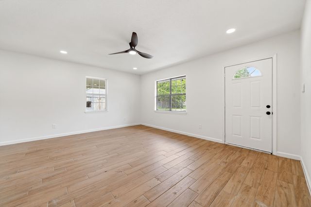 506 S Dallas Street, Kaufman, TX 75142