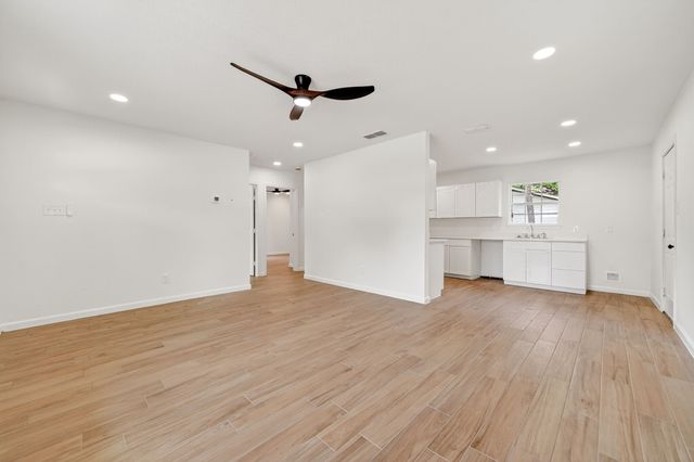 506 S Dallas Street, Kaufman, TX 75142