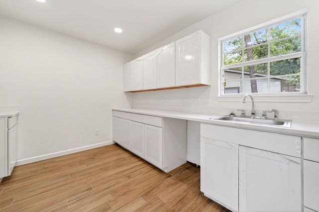 506 S Dallas Street, Kaufman, TX 75142