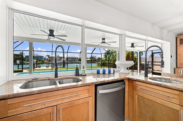 11900 7TH STREET E, Treasure Island, FL 33706