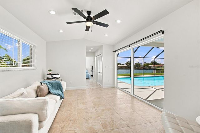 11900 7TH STREET E, Treasure Island, FL 33706