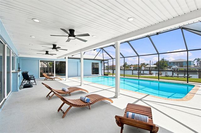 11900 7TH STREET E, Treasure Island, FL 33706
