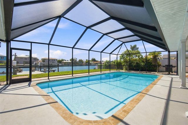 11900 7TH STREET E, Treasure Island, FL 33706