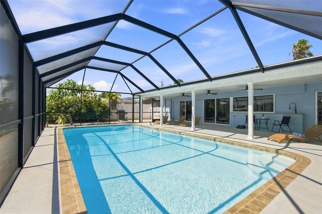 11900 7TH STREET E, Treasure Island, FL 33706