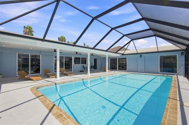 11900 7TH STREET E, Treasure Island, FL 33706
