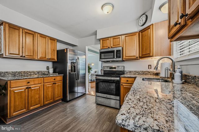 230 BARBERRY DR, Wilmington, DE 19808