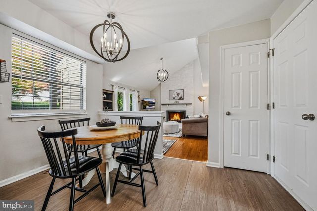 230 BARBERRY DR, Wilmington, DE 19808