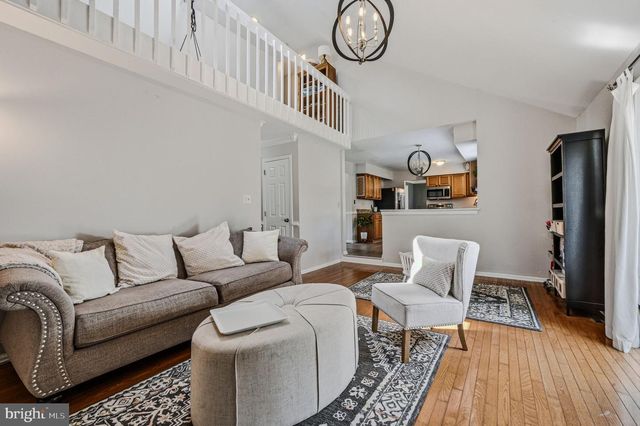 230 BARBERRY DR, Wilmington, DE 19808
