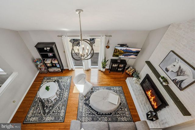 230 BARBERRY DR, Wilmington, DE 19808