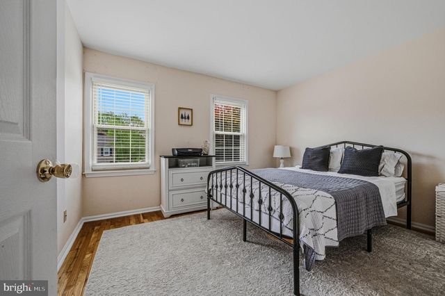 230 BARBERRY DR, Wilmington, DE 19808