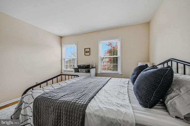230 BARBERRY DR, Wilmington, DE 19808