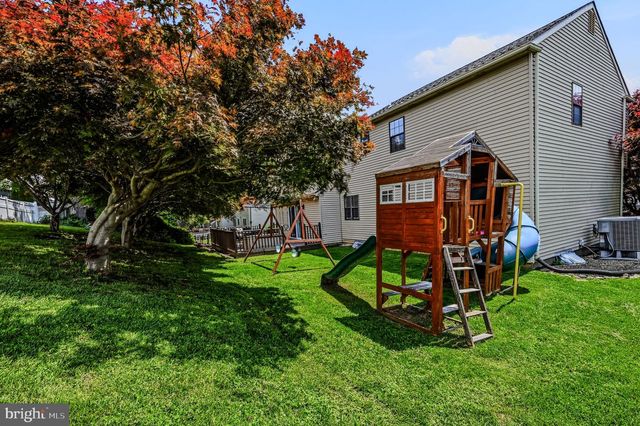 230 BARBERRY DR, Wilmington, DE 19808