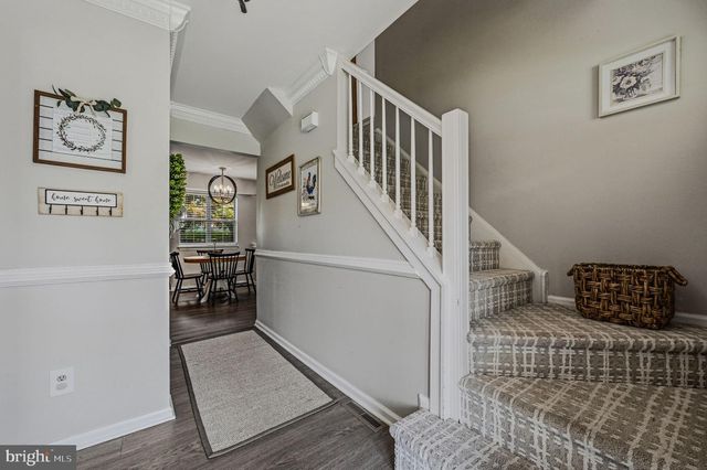 230 BARBERRY DR, Wilmington, DE 19808