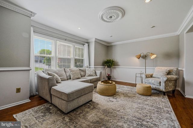 230 BARBERRY DR, Wilmington, DE 19808