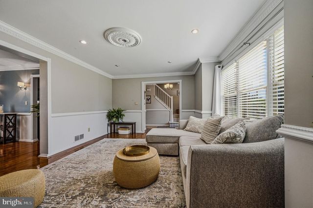 230 BARBERRY DR, Wilmington, DE 19808