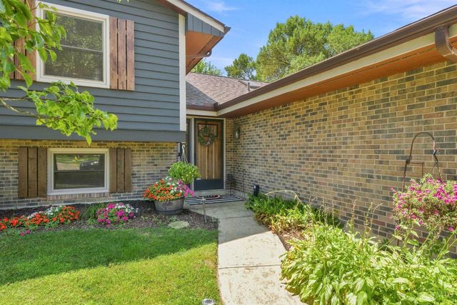 1748 Sherwood Forest Drive, Miamisburg, OH 45342