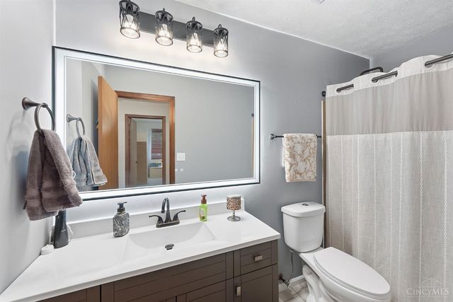 1748 Sherwood Forest Drive, Miamisburg, OH 45342