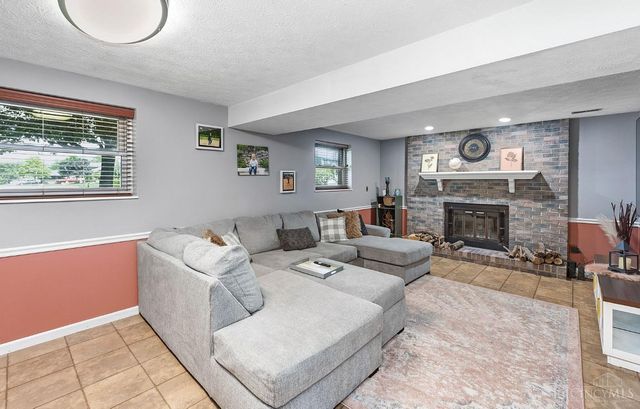 1748 Sherwood Forest Drive, Miamisburg, OH 45342