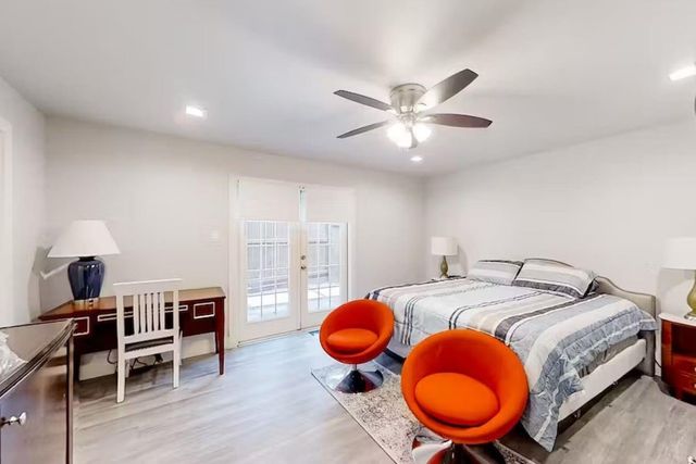 6325 Riverview Way A, Houston, TX 77057