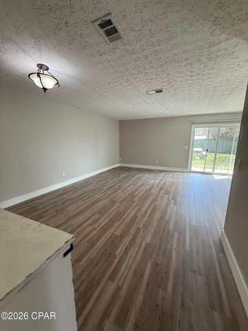 6221 E Hibiscus Avenue, Panama City, FL 32408