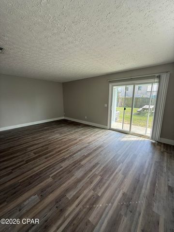 6221 E Hibiscus Avenue, Panama City, FL 32408