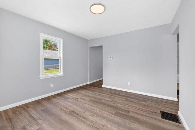 1406 E 18th Avenue, Columbus, OH 43211