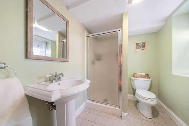 25 Hobart Ave, Braintree, MA 02184