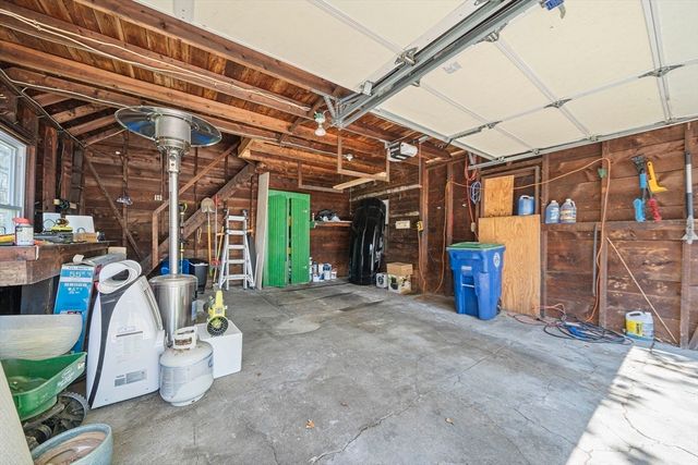 25 Hobart Ave, Braintree, MA 02184