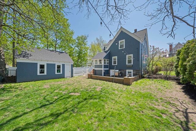 25 Hobart Ave, Braintree, MA 02184