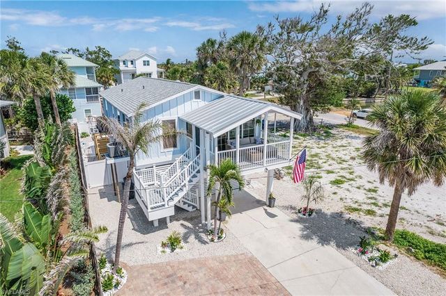 197 Madison CT, Fort Myers Beach, FL 33931