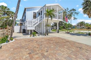 197 Madison CT, Fort Myers Beach, FL 33931